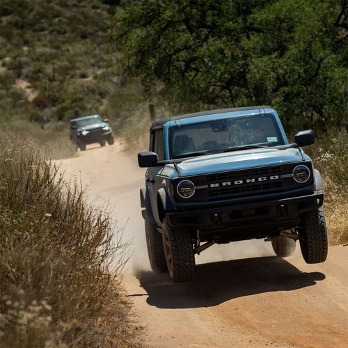 Ford Racing 21-23 Bronco (4Dr) Off-Road Suspension 2in Lift Kit - M-18000-B1 Photo - Mounted