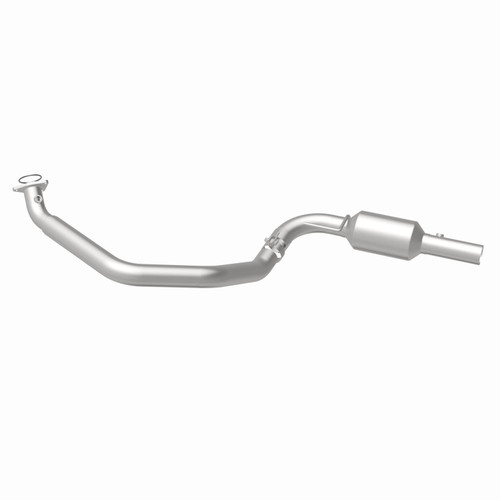 MagnaFlow 2009 Chevrolet Express 4500 V8 6.0L Left Underbody Catalytic Converter - 280427 360 Degree Image Set