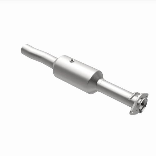 MagnaFlow 09-10 Ford F-550 Super Duty V10 6.8L Rear Underbody Direct Fit Catalytic Converter - 280434 360 Degree Image Set