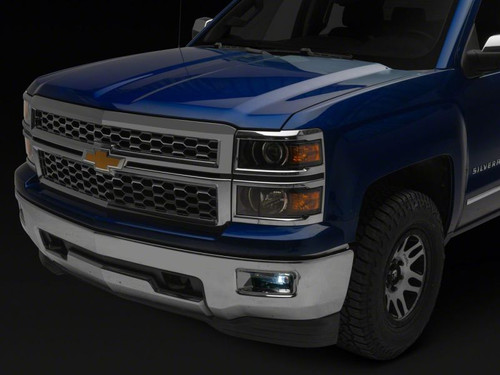Raxiom 07-13 Chevrolet Silverado 1500 07-15 GMC Sierra 1500 Axial Series LED Fog Lights - S139169 Photo - Close Up