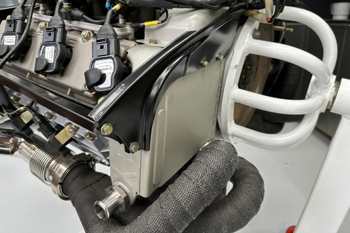 CSF 65-73 Porsche 911 / 74-89 Porsche 911/930 Turbo Engine Oil Cooler - 8242 Photo - Mounted