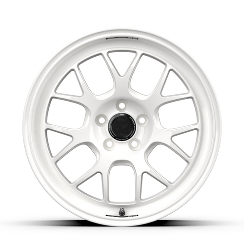 fifteen52 Apex RSR 18x9.5 5x114.3 38mm ET 73.1mm Center Bore Rally White - RSARW-89554+38 User 1