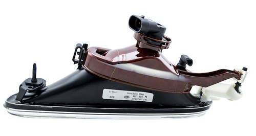 Hella 1999-2001 BMW 320i Fog Light Assembly Right - 007646021 Photo - Close Up