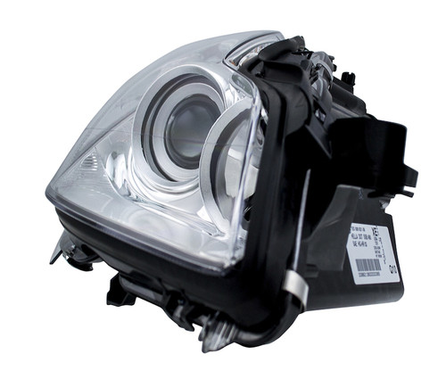 Hella 2005-2010 Mercedes-Benz CLS500 Bi-Xenon Headlight Assembly - 008821361 Photo - Close Up