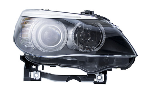 Hella 2008-2010 BMW 528i Halogen Headlight Assembly - 009449061 Photo - Close Up
