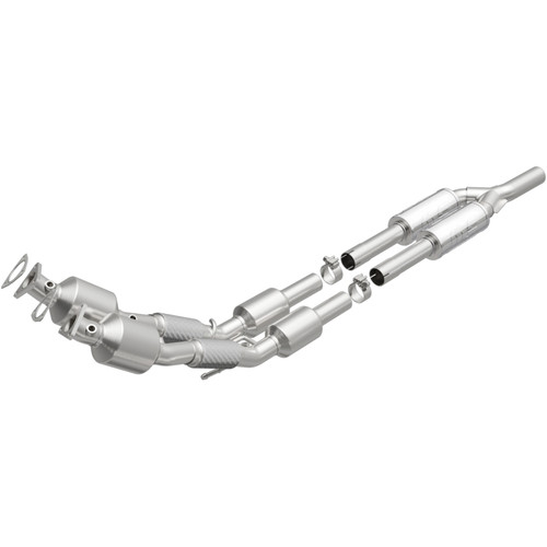 Magnaflow 12-13 Volkswagen Passat 3.6L Direct Fit Converter - 551838 Photo - Primary
