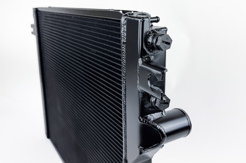CSF BMW E28 M5 (US and Euro) / E24 M635CSi / E24 M6 High-Performance Radiator - 7232 Photo - Close Up