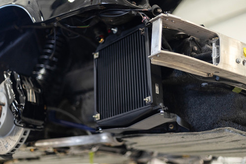 CSF Porsche 964/993 OEM+ Performance Fender Oil Cooler - 8334 Photo - Mounted