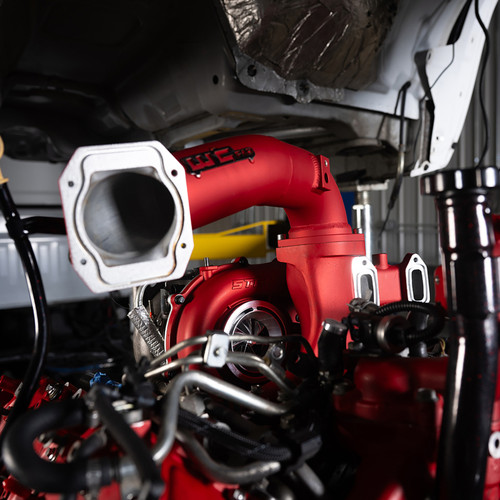 Wehrli 11-16 Chevrolet 6.6L LML Duramax High Flow Y-Bridge Kit - Bengal Grey - WCF100165-BG Photo - Mounted