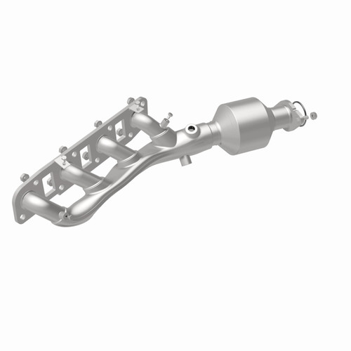 Magnaflow 16-21 Infiniti QX80 5.6L Direct-Fit Right Manifold Catalytic Converter - 290034 360 Degree Image Set