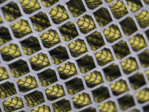 afe Magnum FORCE Intake Rplcmnt Air Filter 5-1/2 IN F x 9 IN B x 9 IN T x 7 IN H w/ Expanded Metal - 72-91128 Photo - Unmounted