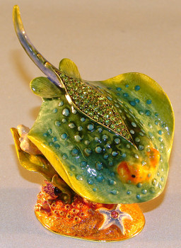 Jeweled "Stingray" Box 3"