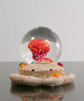 H5214 Crab Sand Water Globe H5214 Crab Sand Water Globe