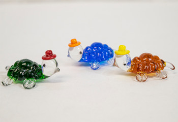 Turtle With Hat Mini 1 3/4"