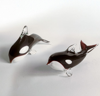 354 Glass Orca Whle assorted 7"