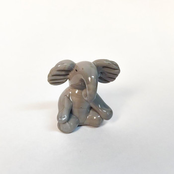 003 Glass Mini Elephant