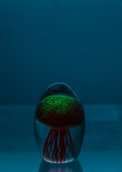 Glass Jellyfish 3 1/4" Red