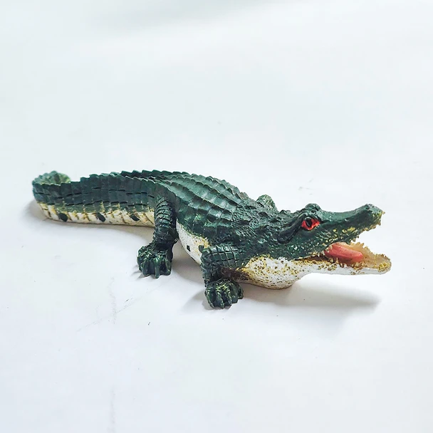 1913 Mini Gator Figurine
