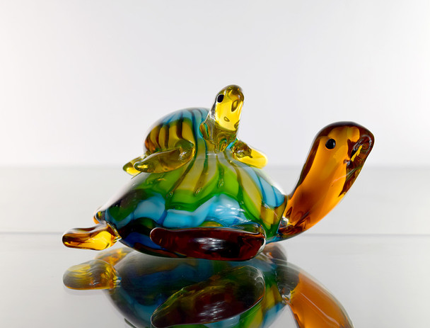Glass Mother Baby Turtle 6"