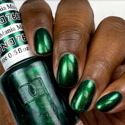DND - Gel & Lacquer - Mistletoe Mania - #766