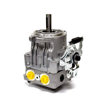 Hydro Gear Pump Hydraulic PE Series PE-1KQQ-DN1X-XXXX - Image 1