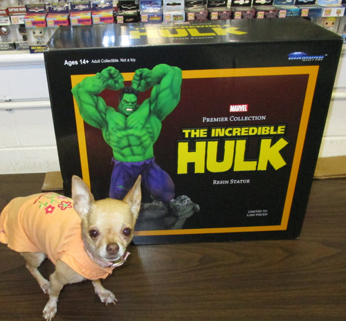 MARVEL PREMIER COLLECTION COMIC HULK STATUE