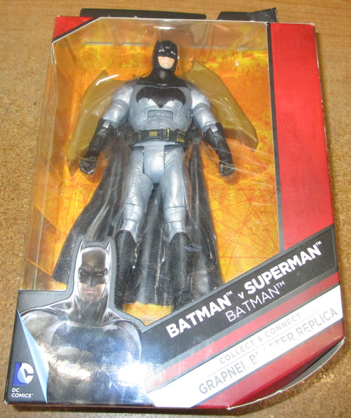 DC MULTIVERSE BVS BATMAN AF GRAPNEL BLASTER BAF