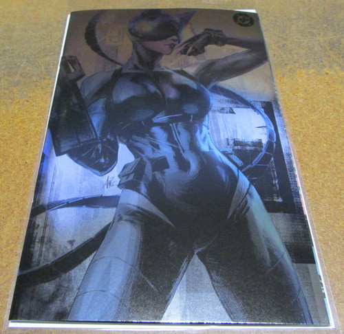 ABSOLUTE BATMAN #13 CVR F STANLEY ARTGERM LAU FOIL VAR (DC 2025) "NEW UNREAD C4"