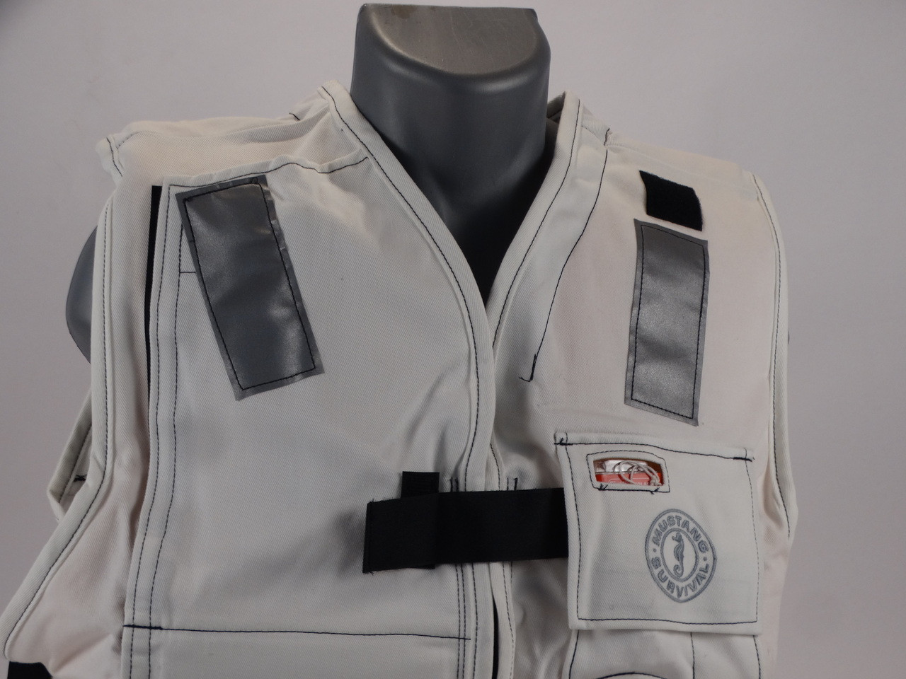 US Navy Flight Deck Life Preserver Vest USN MK-1 MD3040 (w/strobe)