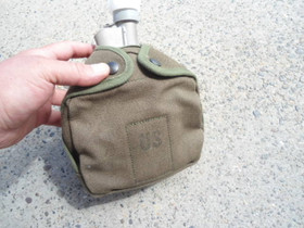 U.S. Military Arctic Canteen with Cover (1 quart)