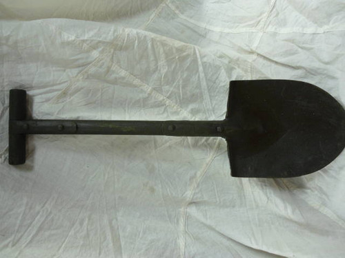 US Army WWII ‘T’ Handle Shovel