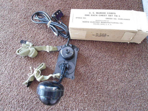 WWII US Marine Corps TD-1 Chest Set