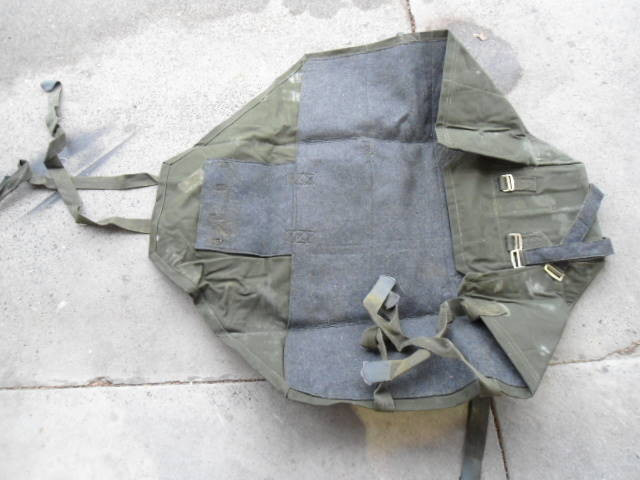 US Military Vietnam War Era Parachutist’s/Individual Equipment Pack