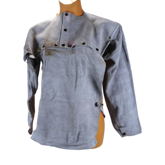 Cape sleeve bib