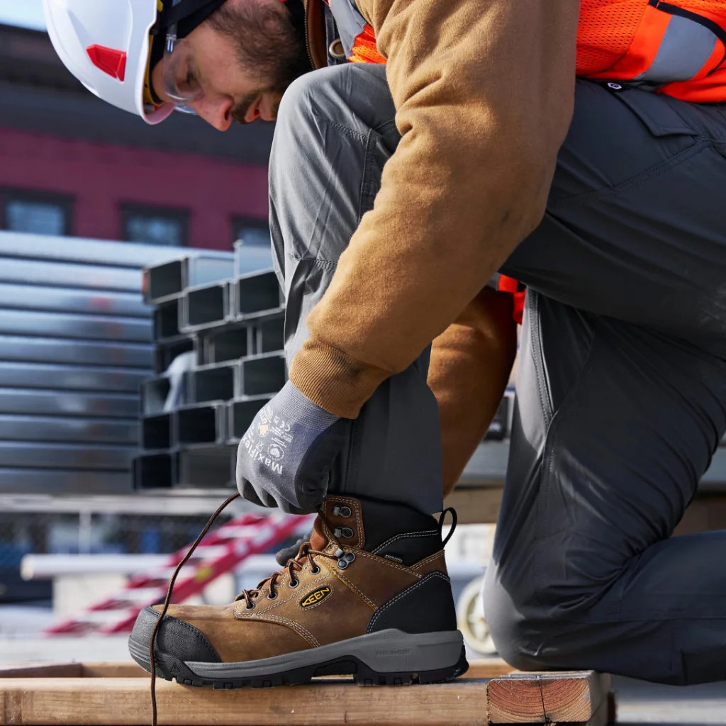 Keen Men's Evanston 6″ Insulated Waterproof Boot