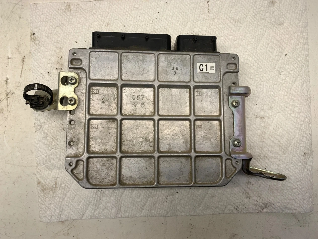 GENUINE OEM 2014 Lexus Ct200h 1.8 Engine Control Module Ecu 89661-76080