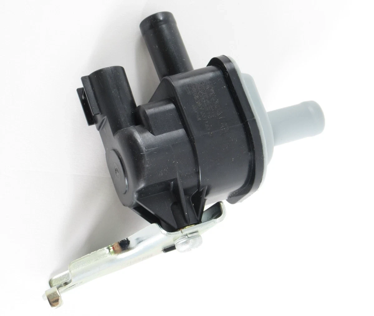 Genuine OEM Toyota 25860-37020 Vacuum Switching Valve Assembly 2010-2015 Prius/ Prius v/ Lexus CT200h