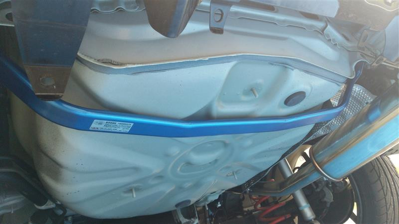 2009-2015 TOYOTA Prius ZVW30 2WD 1800. Manufacturer Part Number: 952 492 REN. Location: Rear. Made from quality material for superior durability