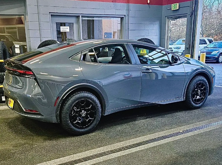 1.5″ Front and Rear Lift Kit for Toyota Prius 2023-2025