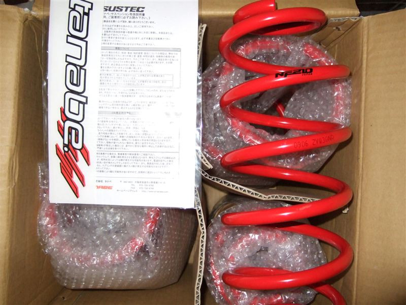 Tanabe DF210 Lowering Springs - Toyota Prius C (2012-2019)