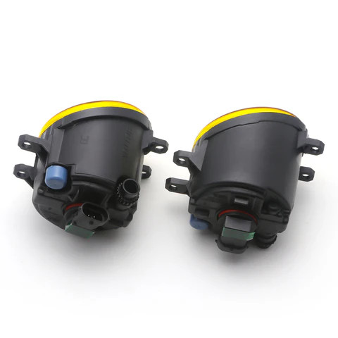 Enhance visibility with our OEM Replacement  Fog Light (Yellow) for 10-12 Prius and Lexus CT200h. Perfect fit and superior performance for safer driving.