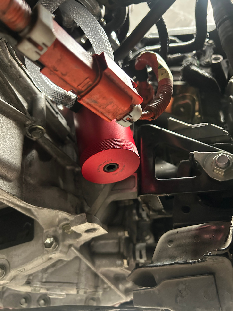 [Stealth] Oil Catch Can + Bracket  for Toyota Prius / Prius V / Lexus CT200h