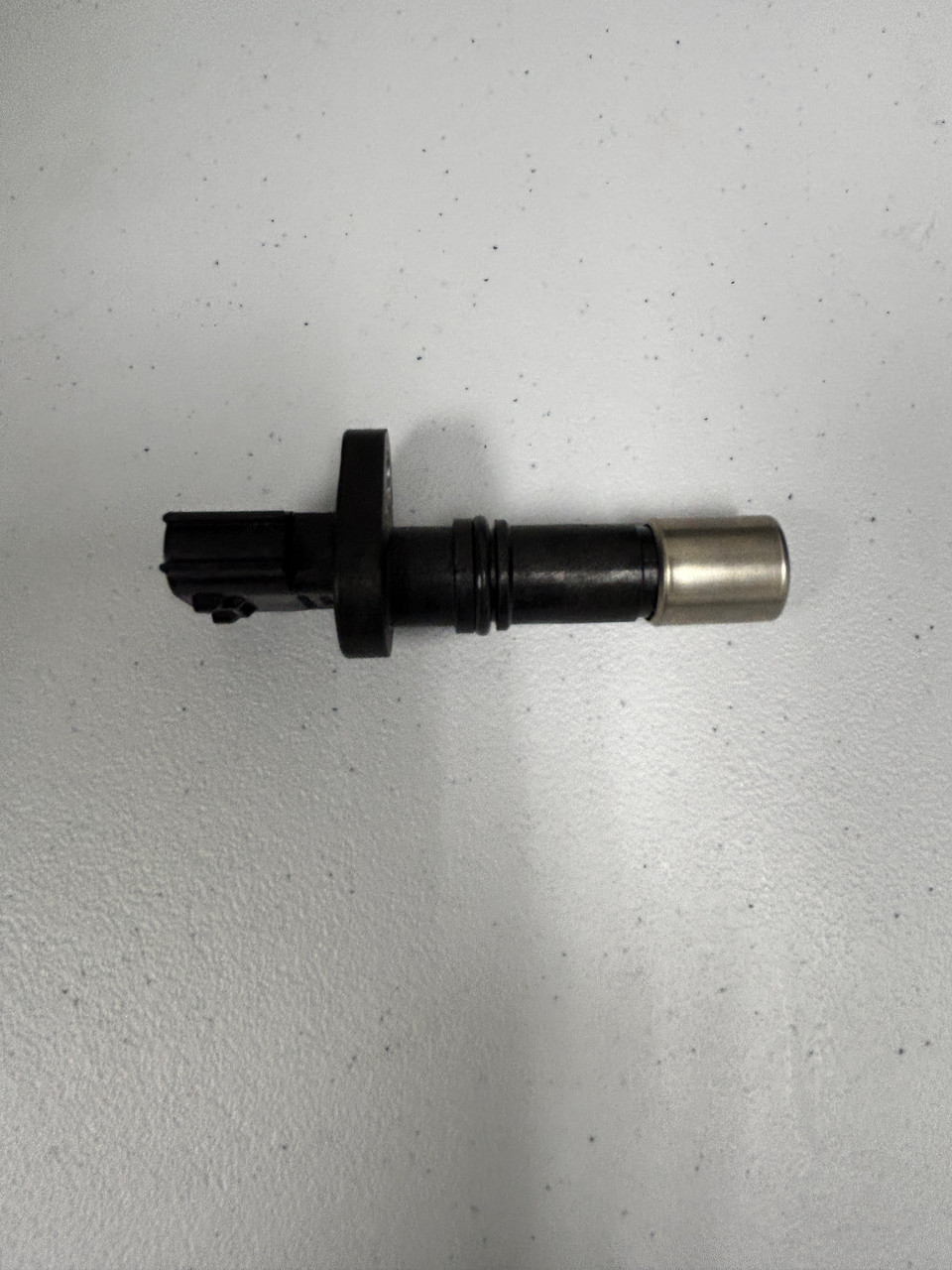 {USED]  Lower Toyota Denso Camshaft Position Sensor for 2010-2015 Toyota Prius / Prius V/ Lexus CT200h