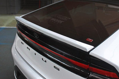 ヴェサリウス　パラレル Toyota Prius 2023-2026 Rear Wing