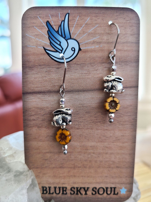 bunny with yellow mini flower earrings. bunny with yellow mini flower earrings.