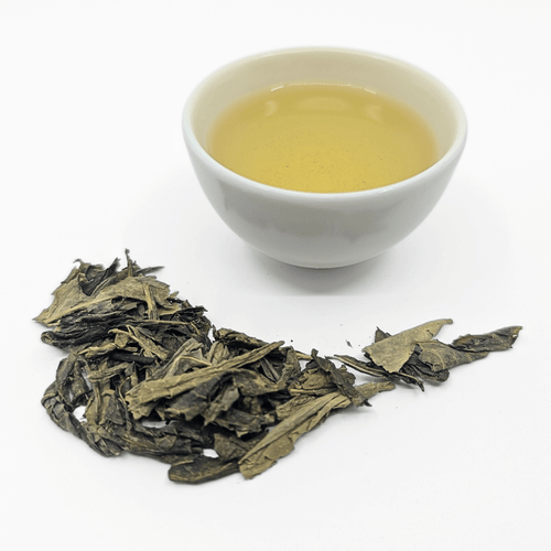 Loose leaf tea with cup