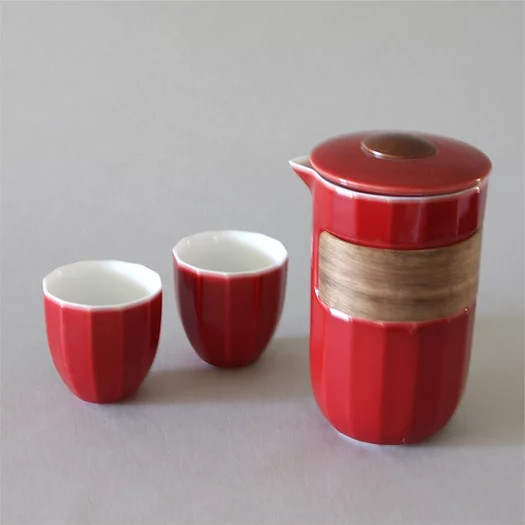 Red Travel Set with 2 cups