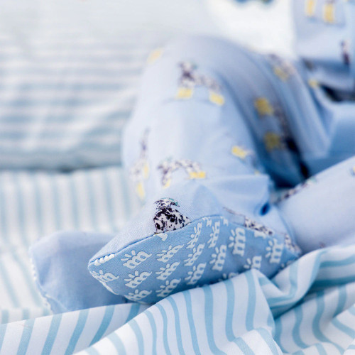 Spots & Splashes Modal Magnetic Footie