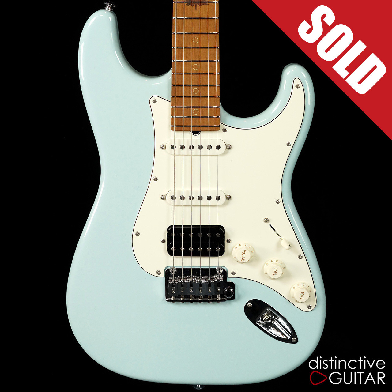 Suhr Classic Antique Roasted Recovered Sinker Maple #5 Sonic Blue Suhr Classic Antique Roasted Recovered Sinker Maple #5 Sonic Blue