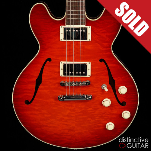 Collings I35 Deluxe Semi Hollow Quilted Scarlet Sunburst Collings I35 Deluxe Semi Hollow Quilted Scarlet Sunburst